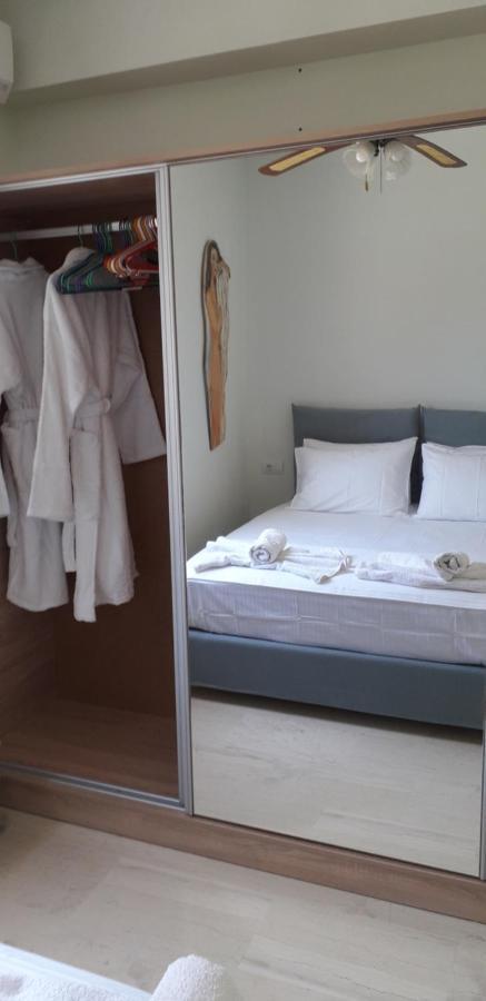 Alexandra'S Apartments - Port Of Zante מראה חיצוני תמונה
