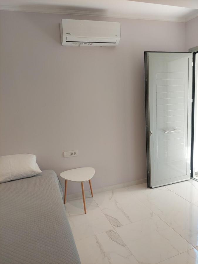 Alexandra'S Apartments - Port Of Zante מראה חיצוני תמונה